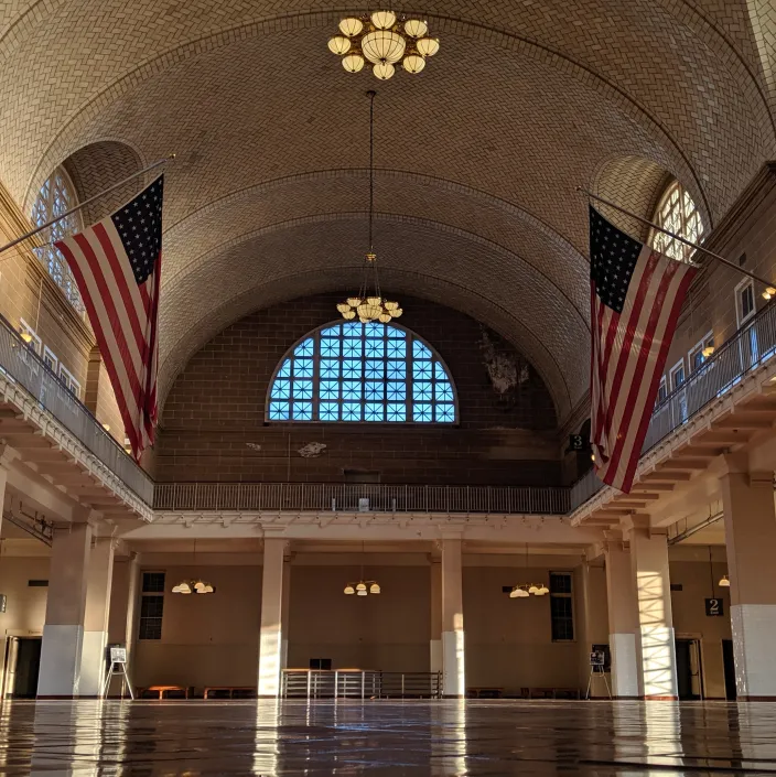 great hall statue of liberty